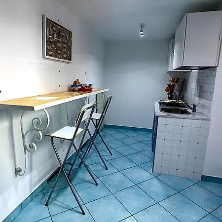 Alojamento de Acomodação e Pequeno-almoço La Grotta Marina Vico Equense
