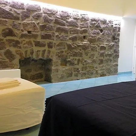 La Grotta Marina
