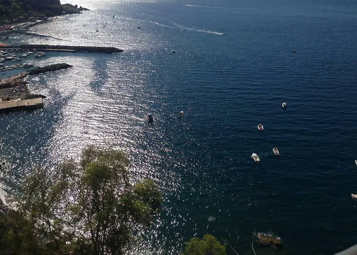 Bed & Breakfast La Grotta Marina 3*