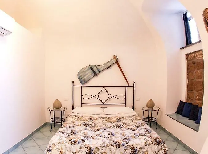 Bed & Breakfast La Grotta Marina 3*